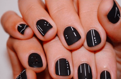 Simple:9cfke3ggcbm= Black Nail Designs